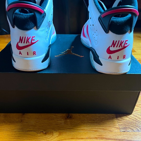 Air Jordan 6 - Picture 3 of 3